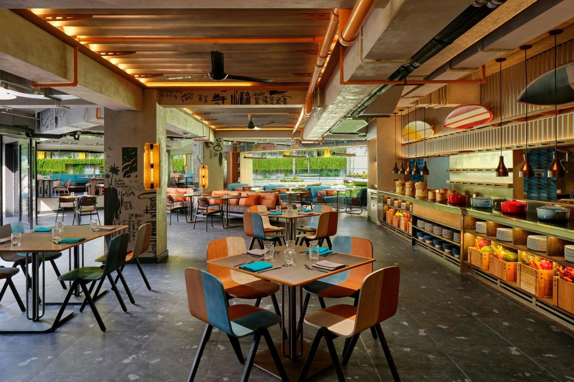 Aloft Bali Kuta At Beachwalk Exterior foto