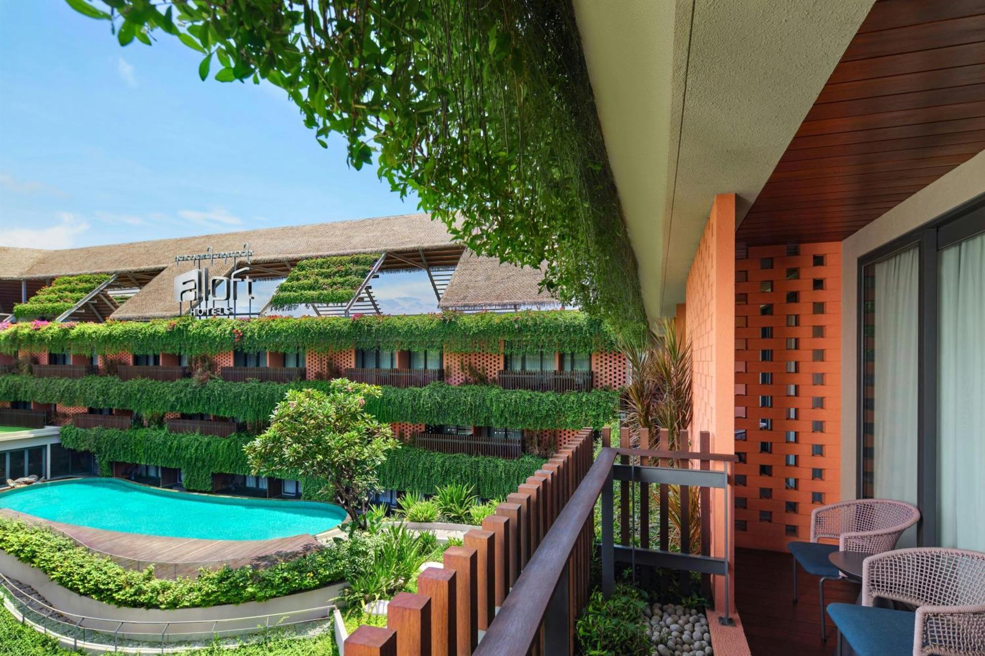 Aloft Bali Kuta At Beachwalk Exterior foto