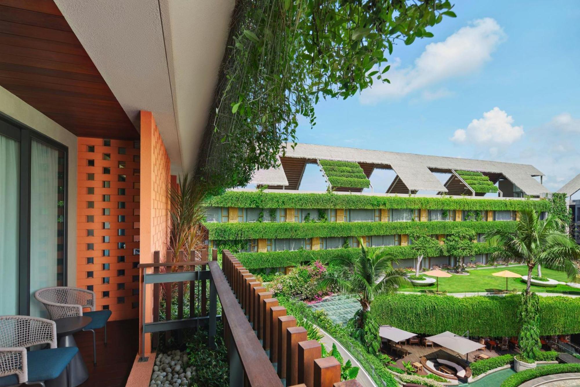 Aloft Bali Kuta At Beachwalk Exterior foto